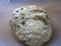 Ciasto mieszamy i odstawiamy w naczyniu pod...