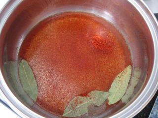 Gotowanie śmietanowo - kwaśnego sosu