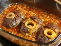 Pieczemy przykryte 1 godzinę i 40 minut w 180°C....
