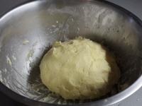 Z wymienionych składników wyrabiamy ciasto ...