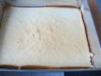 Pieczemy w nagrzanym piekarniku 15 minut....