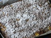 Pieczemy 30 minut w temperaturze 170-180°C....