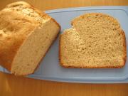 Delikatny pełnoziarnisty chleb
