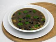 Grzybowa zupa z czarną fasolą