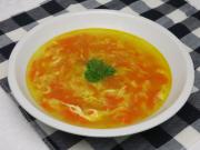 Jajeczna zupa z marchewką