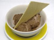 Niegotowane lody czekoladowe